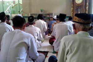 Pahala Sedekah Yang Didapatkan Orang Yang Menghadiri Shalat Jumat Pada Waktu Ke-4 Adalah