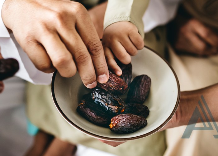 Hadis Bagi Makan Orang Berbuka Puasa