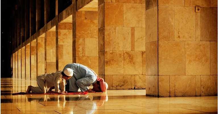 Manfaat Shalat Bagi Anak Usia Dini. Pentingnya Mengajarkan Anak Sholat di Usia Dini Halaman all