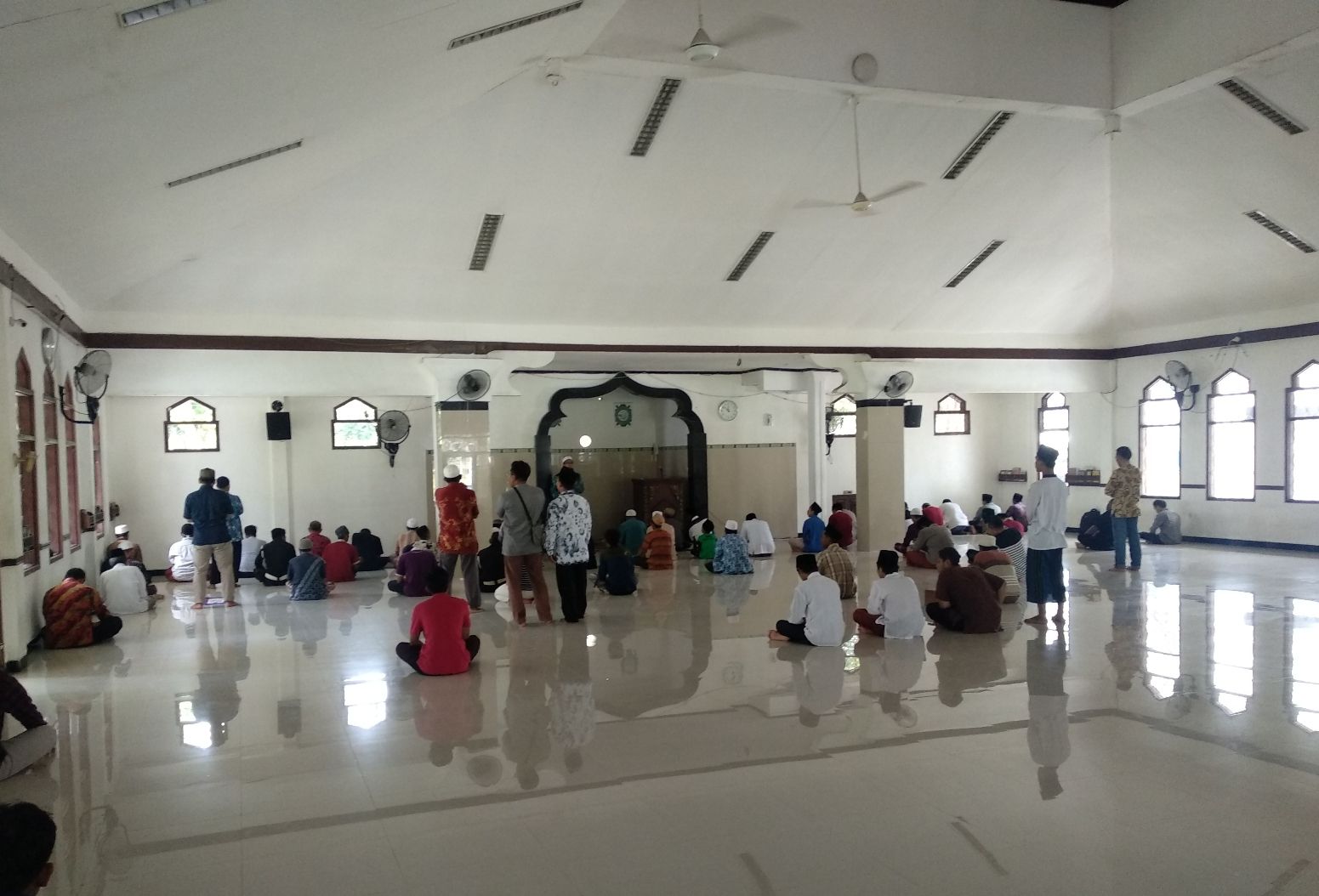 Pengalaman Sholat Berjamaah Di Masjid. Pengalaman Pribadi, Kondisi Berjamaah di Masjid Saat Wabah