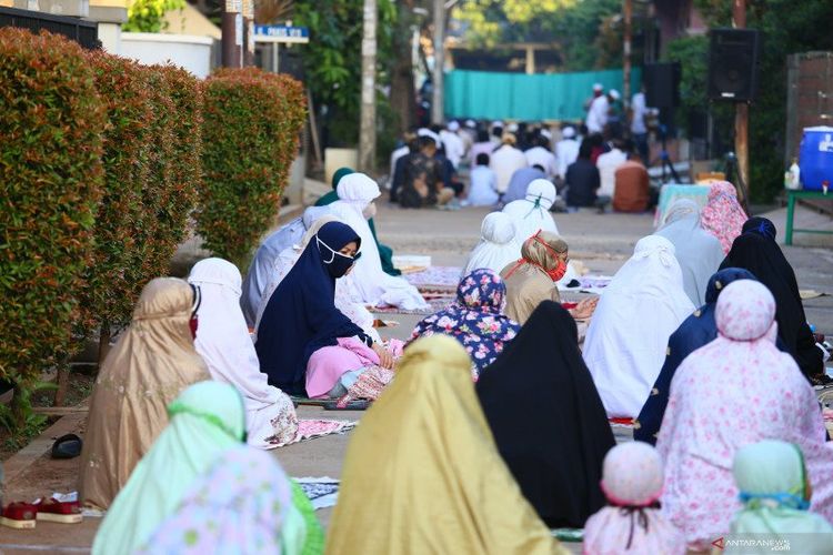 Shalat Idul Adha Saat Ppkm. PPKM Darurat Jawa Bali, Menteri Agama Larang Shalat Idul Adha