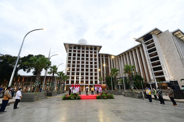 Waktu Sholat Untuk Jakarta Dan Sekitarnya. Jadwal Sholat Kota Jakarta dan Sekitarnya, Senin 30 Agustus 2021