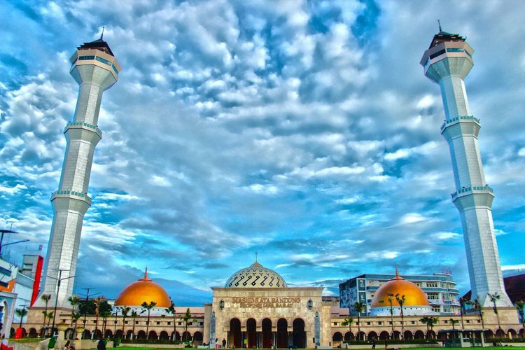 Jadwal Sholat Update Hari Ini. Jadwal Sholat Bandung Hari Ini Jumat 5 Maret 2021, Inilah Waktunya