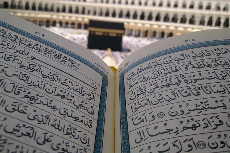 Ayat Tentang Bersedekah Di Bulan Ramadhan. Ayat-Ayat Al Quran Tentang Bersedekah Beserta Artinya