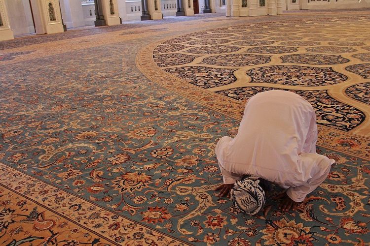 Doa Ketika Sujud Terakhir Sholat Hajat. Doa Sujud Terakhir Shalat, Amalkan Agar Allah Kabulkan Hajat