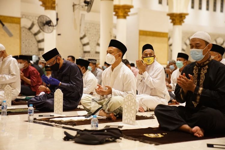 Jumlah Rakaat Shalat Sunnah Tarawih Adalah. 4 Jenis Tarawih Berdasarkan Jumlah Rakaat dan Eranya