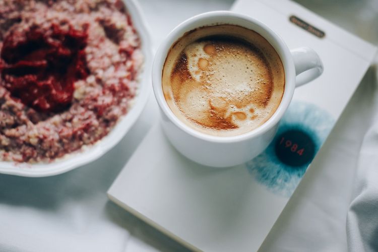 Waktu Yang Tepat Minum Kopi Saat Puasa. Kapan Waktu yang Tepat dan Aman untuk Minum Kopi Saat Bulan