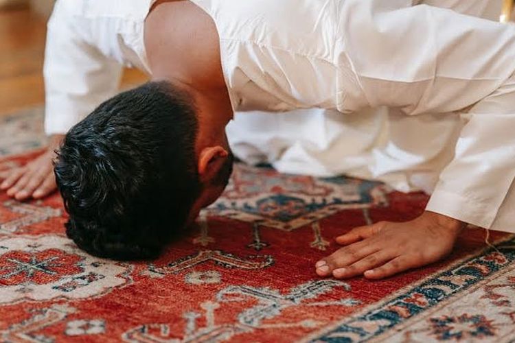 Niat Sholat Tasbih Lailatul Qadar. Tata Cara, Doa, dan Niat Sholat Tasbih untuk Mendapatkan Malam