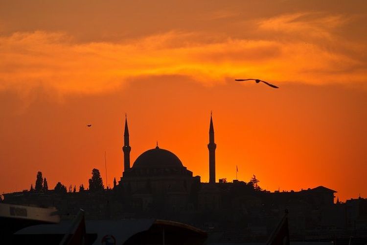 Contoh Khutbah Sholat Idul Adha. Contoh Khutbah Idul Adha Bersama Keluarga di Rumah 'Bersabar