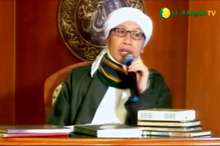 Hukum Shalat Berjamaah Bagi Yang Belum Muhrim. Hukum Shalat Berjamaah Berdua dengan Lawam Jenis yang Bukan