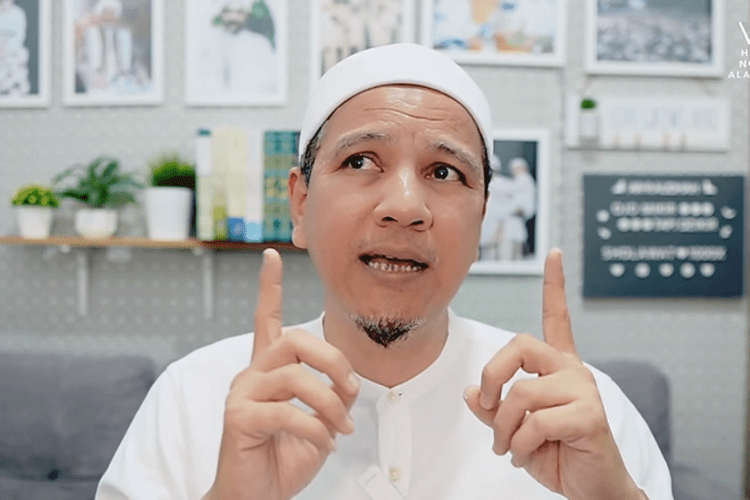 Pada Sholat Isya Surat Al Fatihah Dibaca Berapa Kali. Bacalah Surat Ini Setelah Sholat Isya, Segala Hajat Besar Terkabul