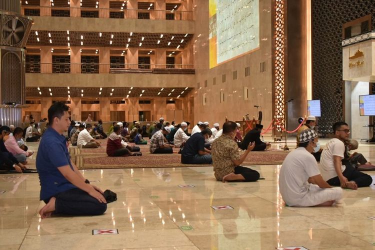 Cara Sholat Yg Benar Ustadz Adi Hidayat. Ini Cara Masbuk yang Benar Sesuai Penjelasan Ustadz Adi Hidayat