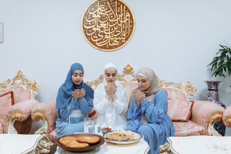 Bacaan Doa Buka Puasa Yang Shahih. Bacaan Doa Buka Puasa yang Shahih Sesuai Hadis Rasulullah