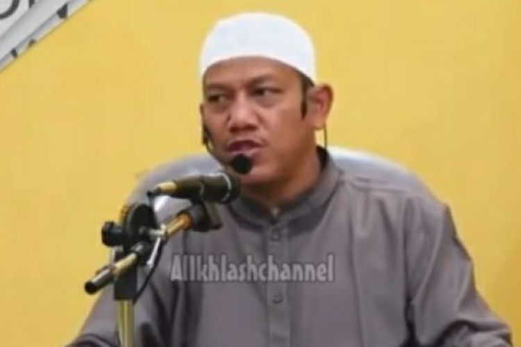 Doa Berbuka Puasa Ramadhan Beramai-ramai. Ustadz Maududi Abdullah: Mandi Wajib, Ziarah Kubur, Memaafkan