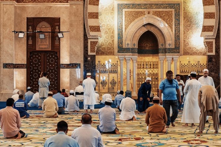 Apa Perbedaan Salat Tarawih Dan Salat Witir. Perbedaan Antara Salat Tarawih dan Salat Tahajud Adalah, Ada