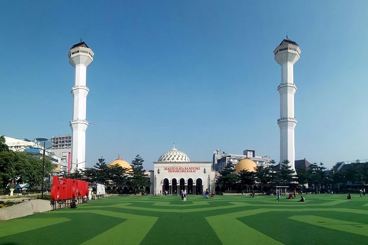 Waktu Sholat Dhuha Di Bandung. Jadwal Sholat Dhuha Hari Ini Kota Bandung, Berikut Niat dan Do'a