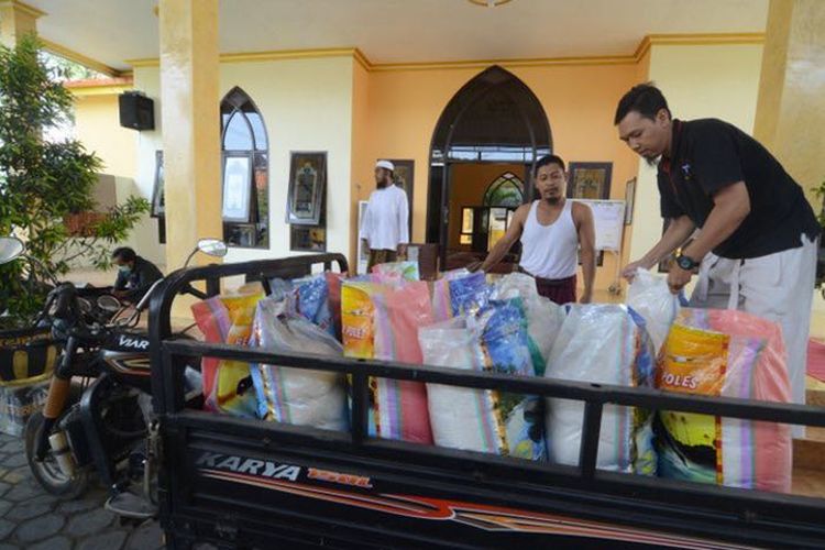 5 Perbedaan Zakat Fitrah Dan Zakat Mal. Kunci Jawaban PAI Kelas 9 Halaman 78 Soal Esai Bab 4 Nomor 1-5