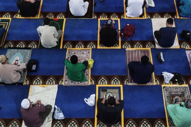 Jadwal Sholat Maret 2021 Jakarta Barat. Jadwal Sholat dan Azan Magrib Hari Ini 21 Maret 2021 di