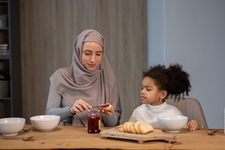 Bacaan Makan Sahur Puasa Ramadhan. Bacaan Doa Sebelum Makan Sahur, Niat Puasa, dan Doa Buka