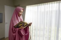 Bacaan Sholat Jenazah Lengkap Untuk Perempuan. Tata Cara dan Bacaan Doa Saat Sholat Jenazah Perempuan yang