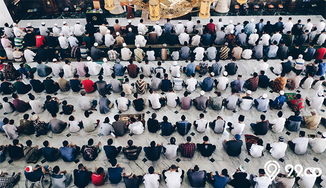 Hukum Sholat Jumat Di Rumah Saat Wabah. Sholat Jumat di Rumah Saat Pandemi Corona? Ini Penjelasannya!