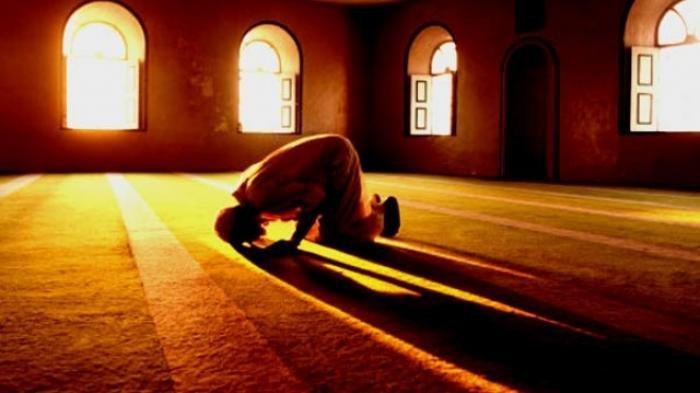 Ada Berapa Shalat Sunnah Qobliyah Dan Ba'diyah. Sholat Qabliyah dan Ba'diyah Dalam Sehari Ada 22 Rakaat, Ini