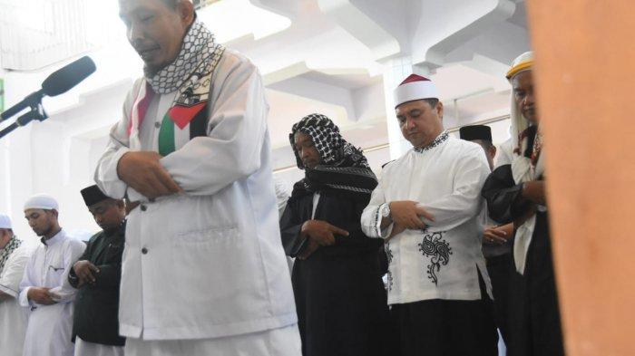 Jumlah Takbir Sholat Idul Fitri Rakaat Pertama. INGAT! Inilah Jumlah Takbir Sholat Idul Adha dan Bacaan Serta