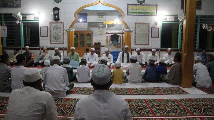 Shalat Sunnah Qobliyah Dan Ba'diyah Apa Saja. Niat Shalat Rawatib Qobliyah dan Badiyah, Ini Keutamaan Sunah