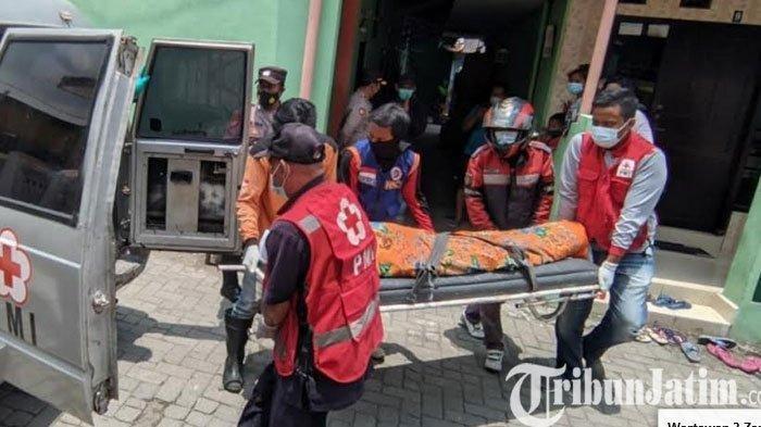 Jam Sholat Dhuha Di Mojokerto. Kisah Pilu Pria Mojokerto Terpaksa Tinggalkan Jenazah Istri di Kos