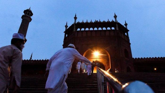 Sholat Qobliyah Subuh Atau Shalat Fajar. NIAT Sholat Fajar Alias Sholat Qobliyah Subuh Dua Rakaat, Makna