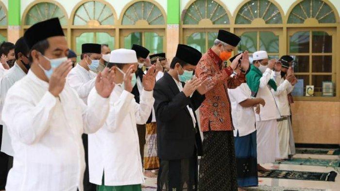 Niat Shalat Sunnah Ba'diyah Jumat. Niat Sholat Jumat dan Sholat Qobliyah Badiyah Jumat Lengkap