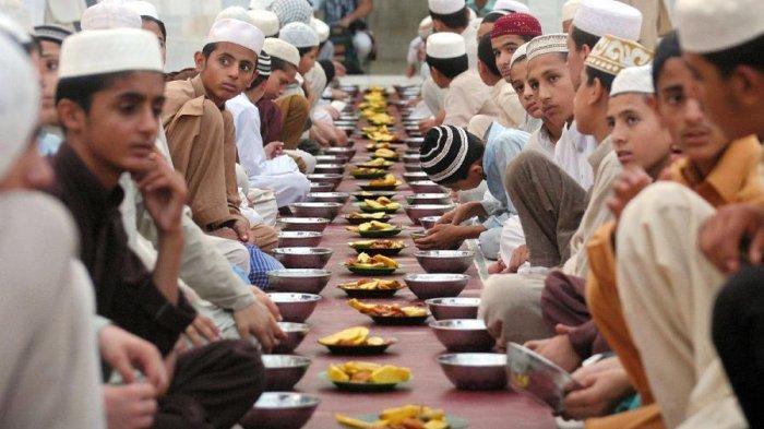 Doa Niat Bayar Puasa Bulan Ramadhan. Bacaan Niat Bayar Hutang Puasa Ramadan atau Qadha, Lengkap