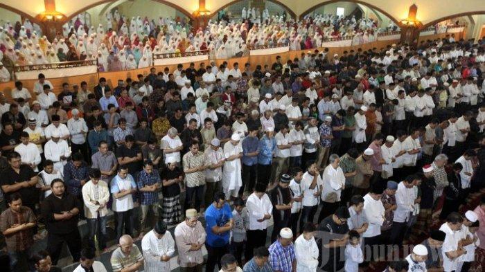 Pahala Puasa Pertama Sampai Terakhir. Pahala Keutamaan Sholat Tarawih Hari Pertama hingga ke-30