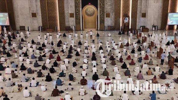 Sholat Jumat Saat Idul Adha. Apa Hukum Shalat Jumat Setelah Melaksanakan Sholat Idul Adha