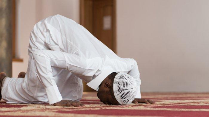 Cara Melaksanakan Shalat Tarawih Di Rumah Sendiri. Bacaan Niat dan Tata Cara Shalat Tarawih Sendiri di Rumah