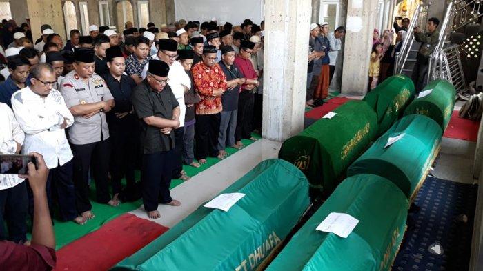 Tata Cara Niat Sholat Mayit. Niat Sholat Jenazah Laki-laki dan Perempuan, Lengkap Beserta