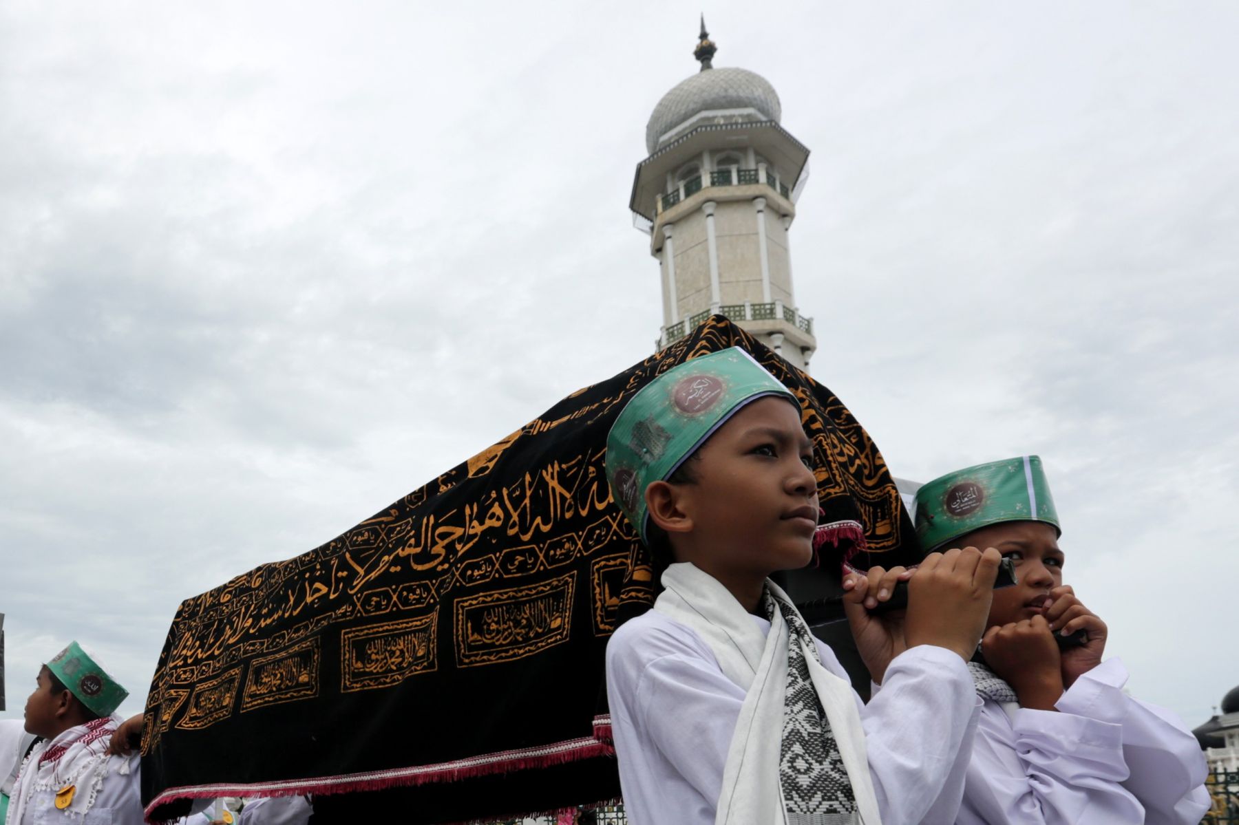 Syarat Sah Shalat Jenazah Brainly. Ketahuilah Tata Cara Memandikan Jenazah Yang Benar Sesuai