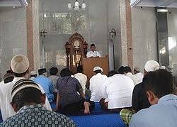 Shalat Jum'at Bagi Laki-laki Yang Sudah Baligh Hukumnya. Shalat Jumat Wajib bagi Laki