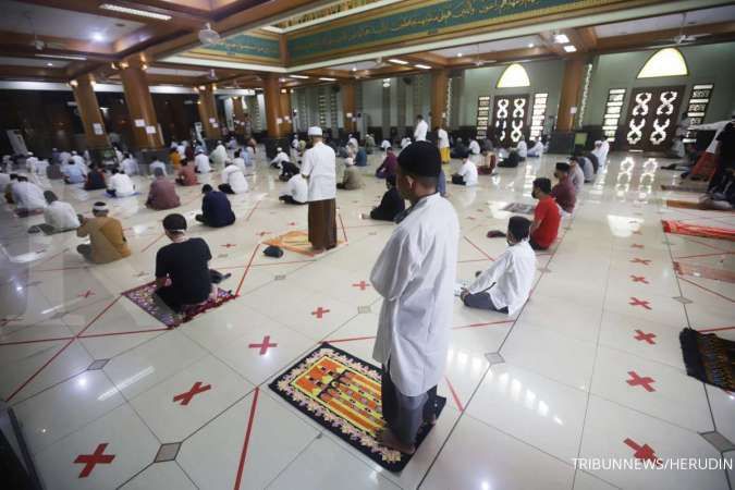 Yang Tidak Boleh Dilakukan Ketika Melaksanakan Salat Tarawih Adalah. Tak dilarang, ini aturan dan panduan shalat tarawih di masjid