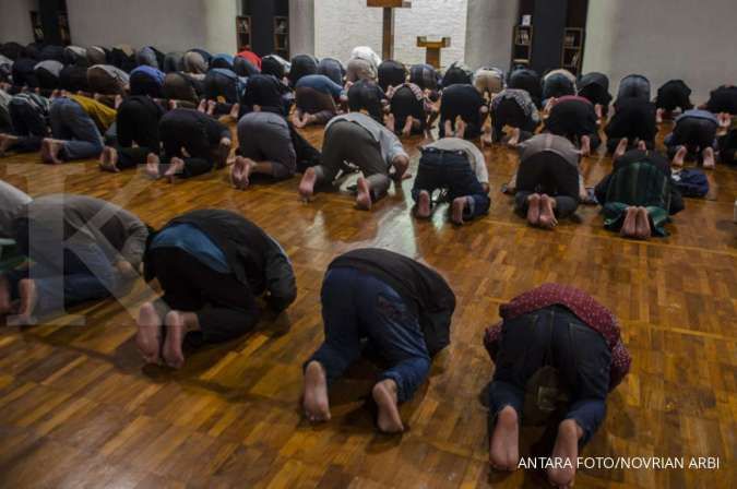 Bacaan Doa Sholat Dhuha Arab Dan Latin. Bacaan Doa Sholat Dhuha Arab, Latin, dan Artinya