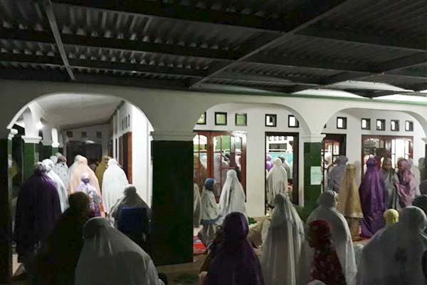 Apa Bedanya Shalat Tarawih 11 Dan 23. Jumlah Rakaat Shalat Tarawih, Mengapa Berbeda-beda?