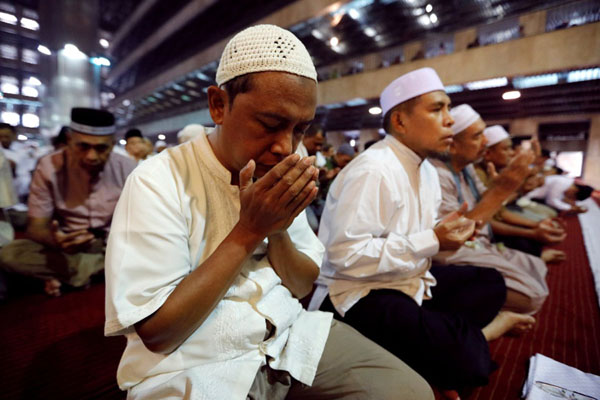 Shalat Tarawih Dimulai Jam Berapa. Salat Tarawih di Istiqlal Lebih Singkat, Ini Kata Imam Besar