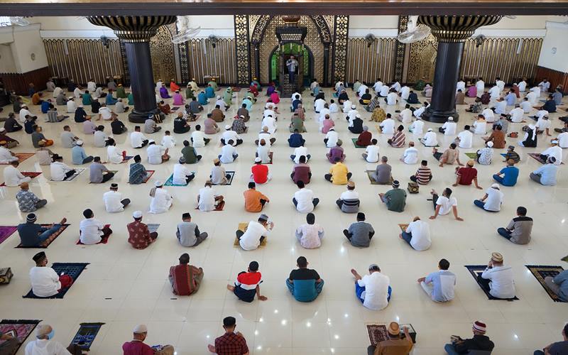 Fatwa Mui Sholat Jumat Terbaru. Omicron Mengganas, Komisi Fatwa MUI: Salat Jumat Bisa Diganti