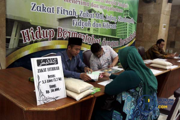 Bayar Zakat Lebih Dari Yang Telah Ditentukan Adalah Perbuatan. Penyimpangan Distribusi Zakat, Pahami Aspek Hukumnya