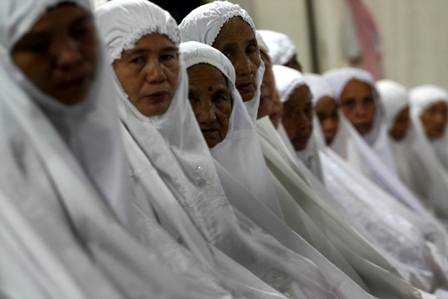 Khalifah Yang Melaksanakan Salat Tarawih Dengan Jumlah 20 Rakaat Adalah. Salat Tarawih Paling Afdol Berapa Rekaat? Ini Penjelasannya