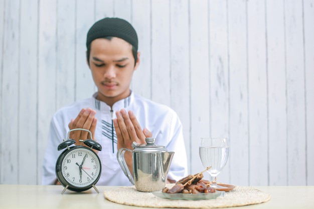 Apa Hukumnya Puasa Tapi Tidak Tarawih. Hukum Menjalankan Puasa Tapi Tidak Tarawih, Bolehkah