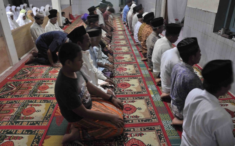 Shalat Subuh Tapi Tidak Hafal Doa Qunut. Salat Subuh Tak Pakai Doa Qunut karena Tidak Hafal, Bagaimana