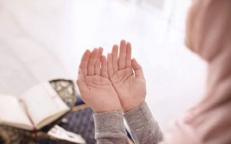 Niat Sholat Tahajud Untuk Wanita. 11 Manfaat Sholat Tahajud bagi Wanita, Salah Satunya Bikin Wajah