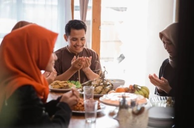 Niat Puasa Ayyamul Bidh Sekaligus Puasa Senin. Niat Puasa Ayyamul Bidh Digabung Senin Kamis, Lengkap