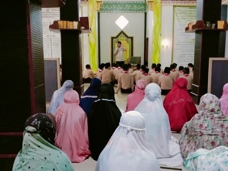 Sholat Dhuha Berjamaah Atau Tidak. Jumat Berkah Dengan Rutinan Sholat Dhuha Berjamaah – Kantor